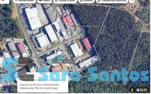 أرض ﻓﻲ Santa Maria da Feira, Distrito de Aveiro