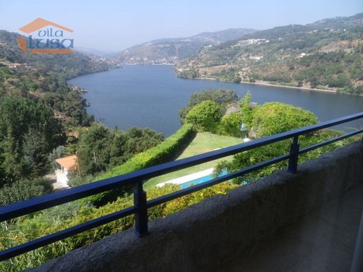 Casa di lusso a Resende, Distrito de Viseu