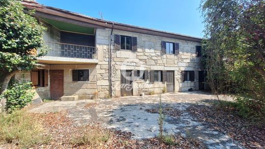 Rural or Farmhouse in Vila Nova de Famalicão, Distrito de Braga