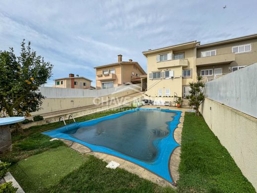 豪宅  加亚新城
, Vila Nova de Gaia