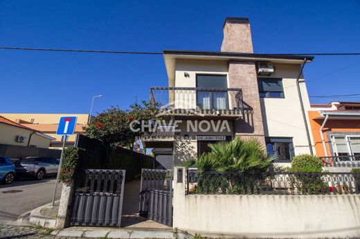 Luxe woning in Vila Nova de Gaia, Distrito do Porto