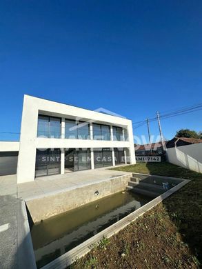 Luxury home in Espinho, Aveiro