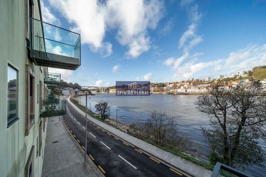 Piso / Apartamento en Vila Nova de Gaia, Oporto