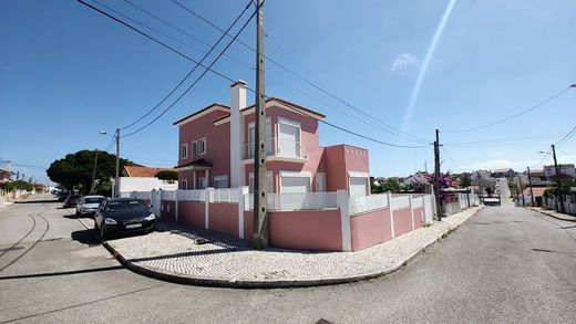 Casa di lusso a Almada, Distrito de Setúbal