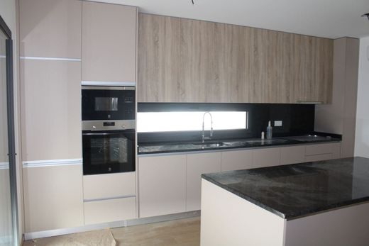 Casa de lujo en Santa Maria da Feira, Aveiro