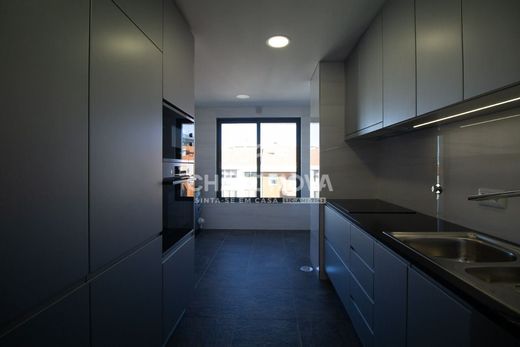 Apartment / Etagenwohnung in Porto, Distrito do Porto