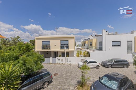 Элитный дом, Баррейру, Barreiro