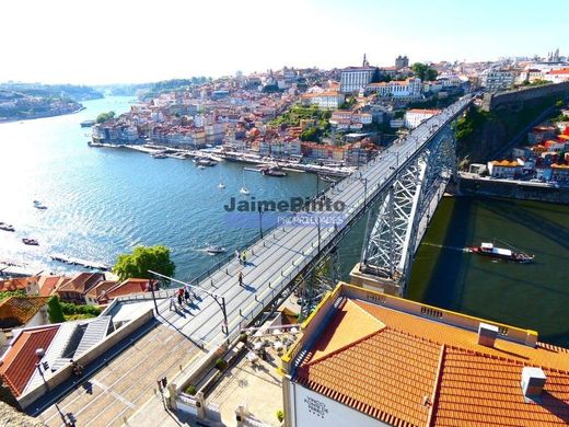 토지 / 빌라노바드가이아
, Vila Nova de Gaia