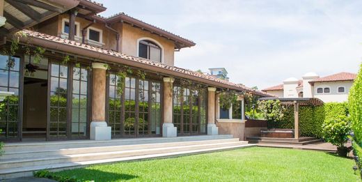 Casa di lusso a Escazú, Provincia de San José