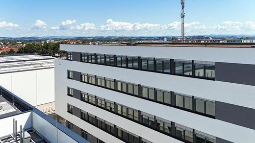 Office in Sankt Florian, Politischer Bezirk Linz-Land