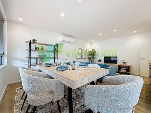 Apartment / Etagenwohnung in Portimão, Distrito de Faro