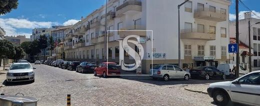 Apartamento - Costa de Caparica, Almada