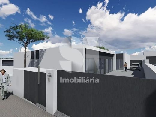 Villa Nogueira, Maia