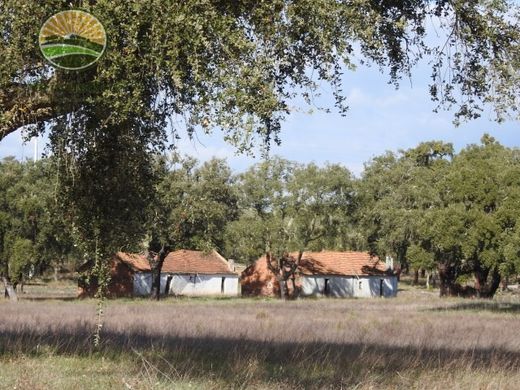 Ferme à Santa Margarida da Serra, Grândola