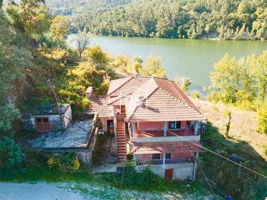 别墅  Sardoura, Castelo de Paiva