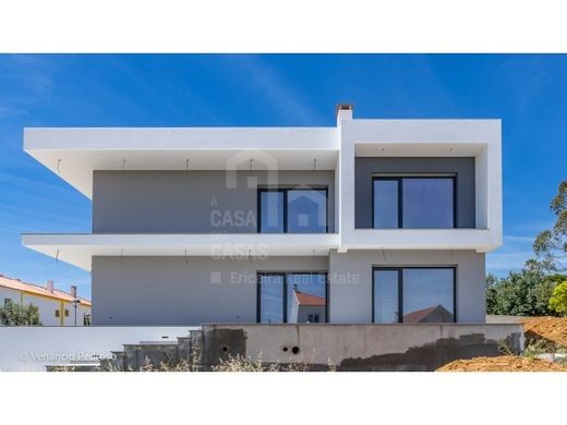 Villa Santo Isidoro, Mafra