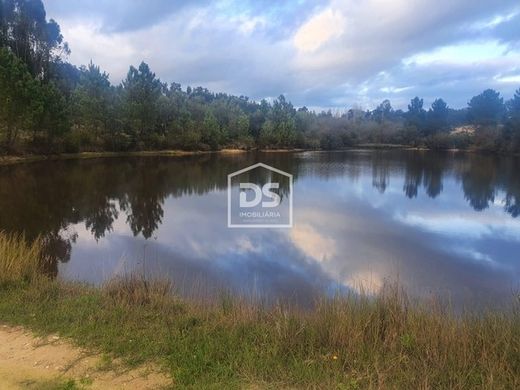 أرض ﻓﻲ Raposa, Almeirim