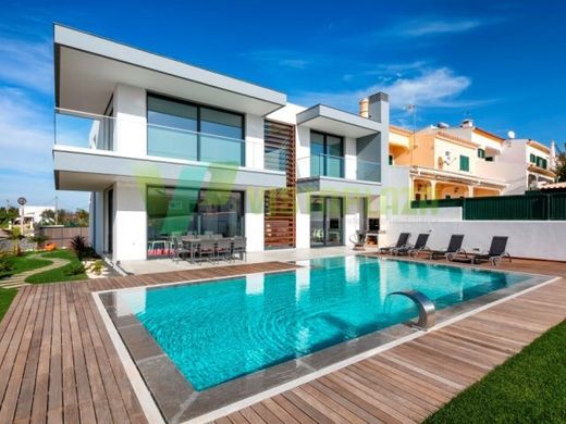 Villa - Estômbar e Parchal, Lagoa