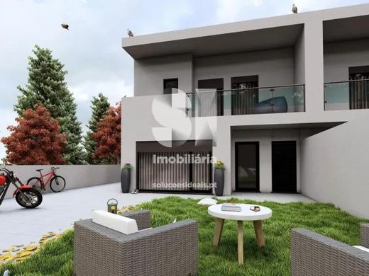 Villa in Oliveirinha, Aveiro