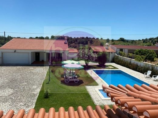 Вилла, São João Batista, Santa Marta de Penaguião