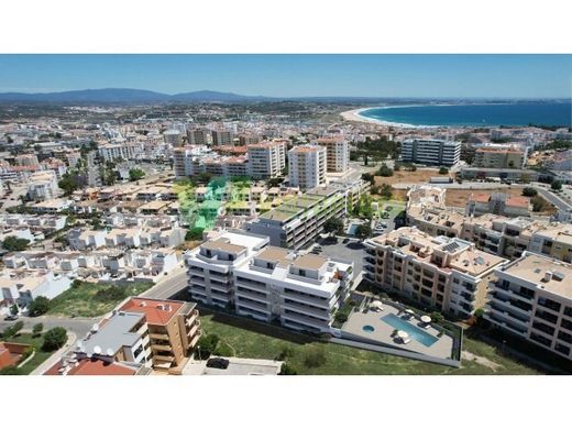Apartment / Etagenwohnung in Lagos, Distrito de Faro