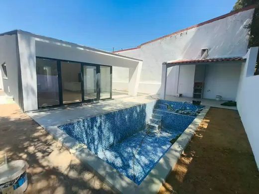 Villa - Charneca de Caparica, Almada