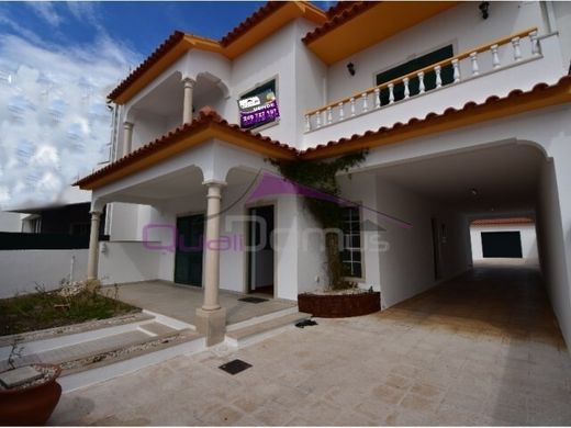 Willa w Entroncamento, Distrito de Santarém