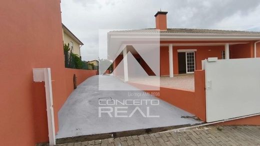 Villa in Canedo, Santa Maria da Feira