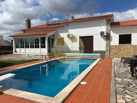 Villa in Caldas da Rainha, Distrito de Leiria