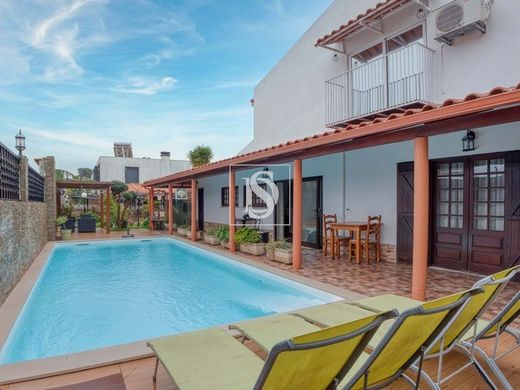 Villa in Charneca de Caparica, Almada