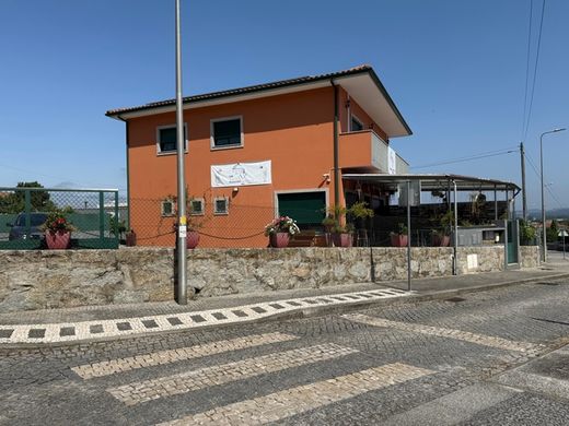 Villa in Santo Tirso, Distrito do Porto