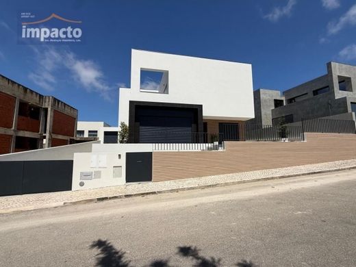 Villa in Ponte do Rol, Torres Vedras