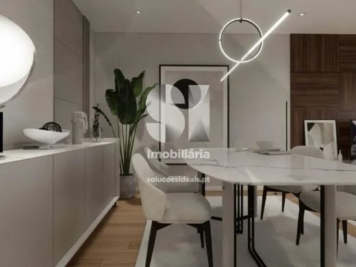 Apartment / Etagenwohnung in Santo António dos Olivais, Coimbra
