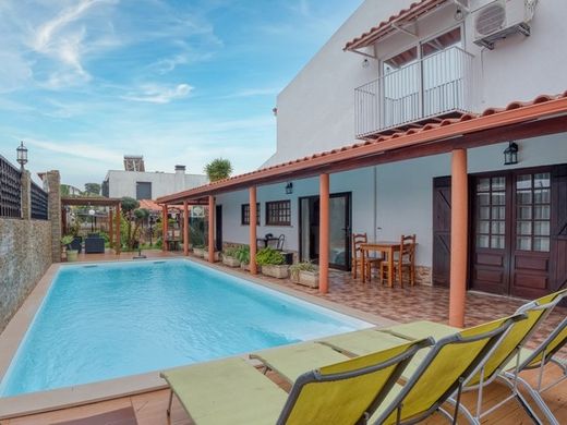 Willa w Charneca de Caparica, Almada