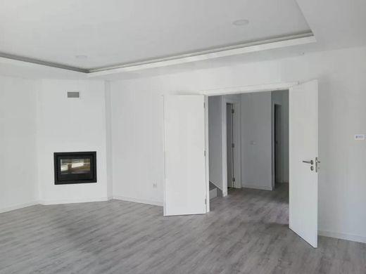 Villa a Fernao Ferro, Seixal