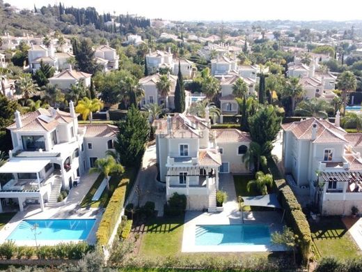 Villa in Almancil, Loulé