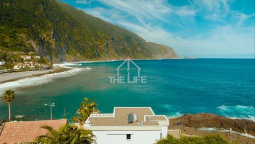 Villa in Porto Moniz, Madeira