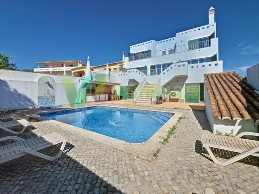 Villa a Estômbar e Parchal, Lagoa