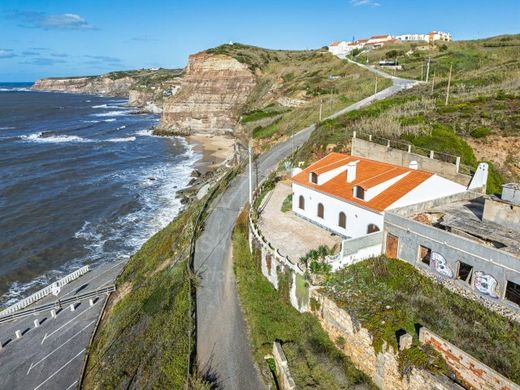 Villa in São Pedro da Cadeira, Torres Vedras