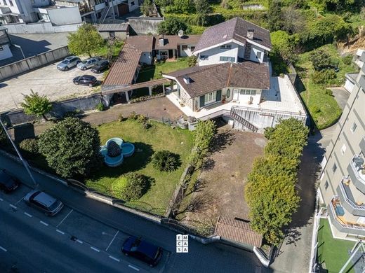 Villa en Santiago de Riba-Ul, Oliveira de Azeméis