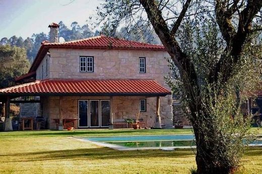 Farm in Couto, Arcos de Valdevez