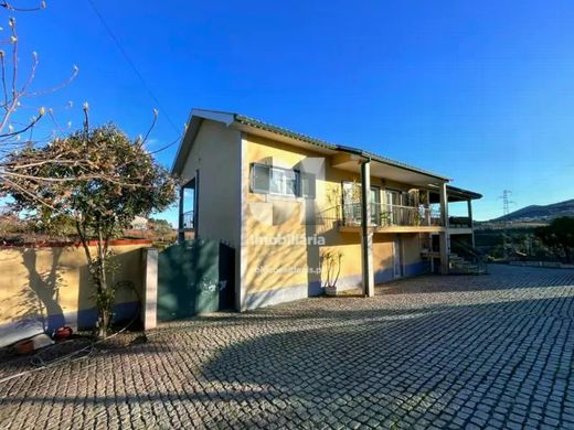 Villa a Sabrosa, Distrito de Vila Real