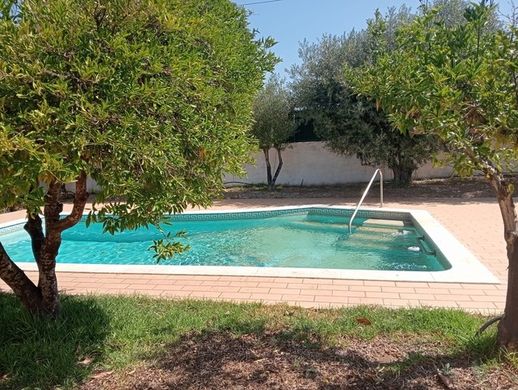 Villa in Quarteira, Loulé