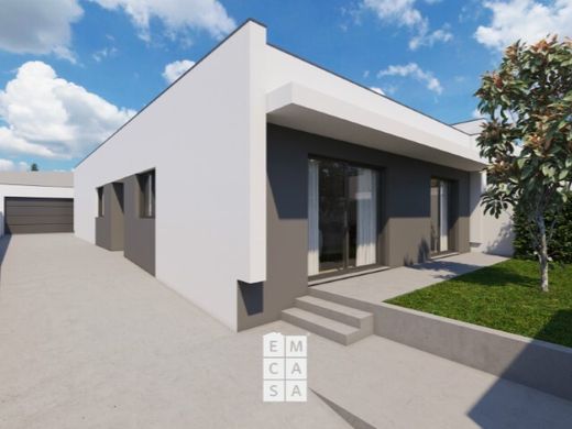 Villa - Santa Maria da Feira, Aveiro