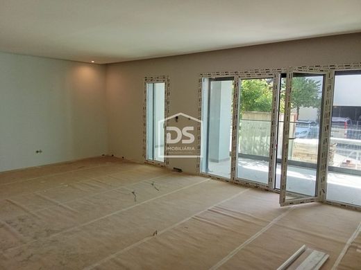 Apartment in Alverca do Ribatejo e Sobralinho, Vila Franca de Xira