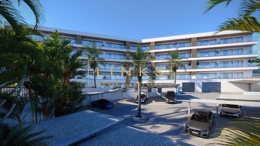 Daire Calheta, Madeira