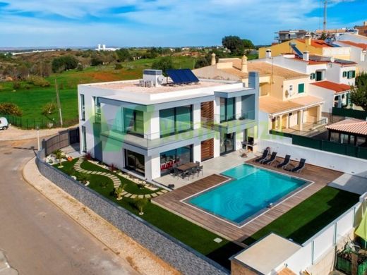 Villa in Estômbar e Parchal, Lagoa