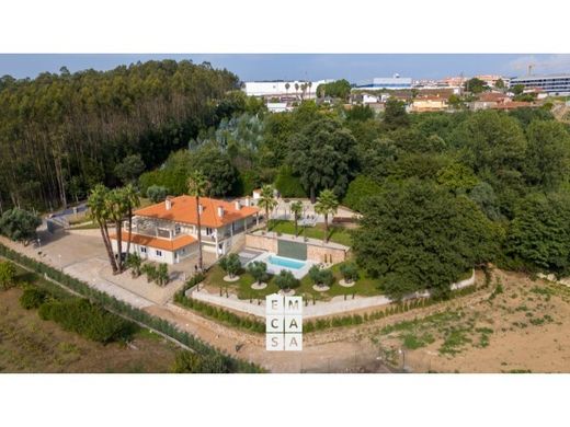 Villa a São João de Ver, Santa Maria da Feira