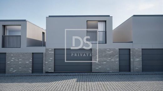 Βίλα σε Macieira da Maia, Vila do Conde