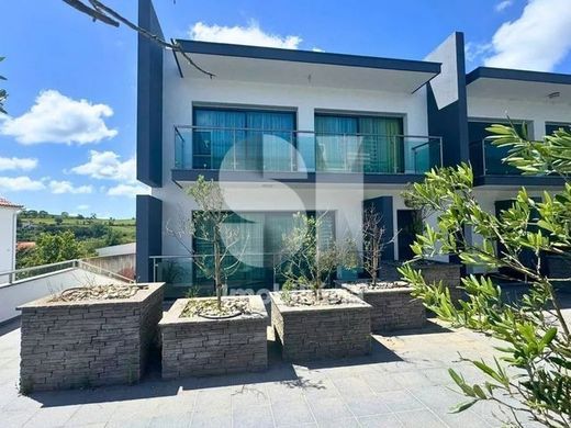 Villa en Carvoeira e Carmões, Torres Vedras